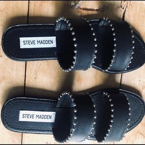 Sandals: STEVE MADDENS - "LOLA"